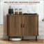 Armoire à café Nordic avec portes à lattes et pieds en métal Nordic