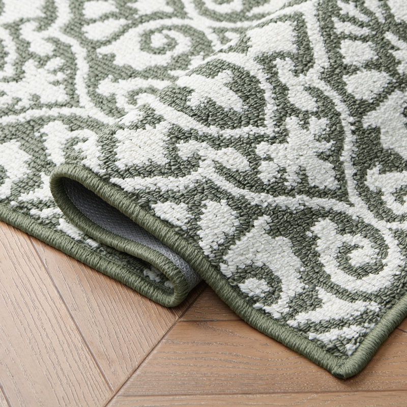 Laura Ashley Feya Two-Tone Machine Washable All Loop Tufted Rugs, Rectangle 2'2" x 3'9"/Runner 2'2" x 5', Green