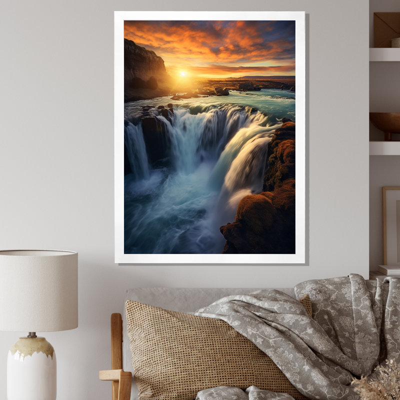 «Summery Sunset Over Majestic Waterfalls I», reproduction d'art sur toile, H 20 po x l 12 po x P 1 po, Cadre simple blanc