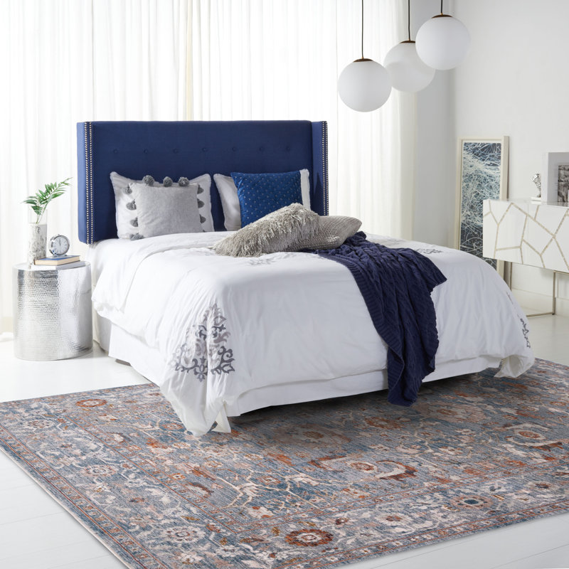 Heirloom 700 Performance Oriental Rug, Square 6'3"
