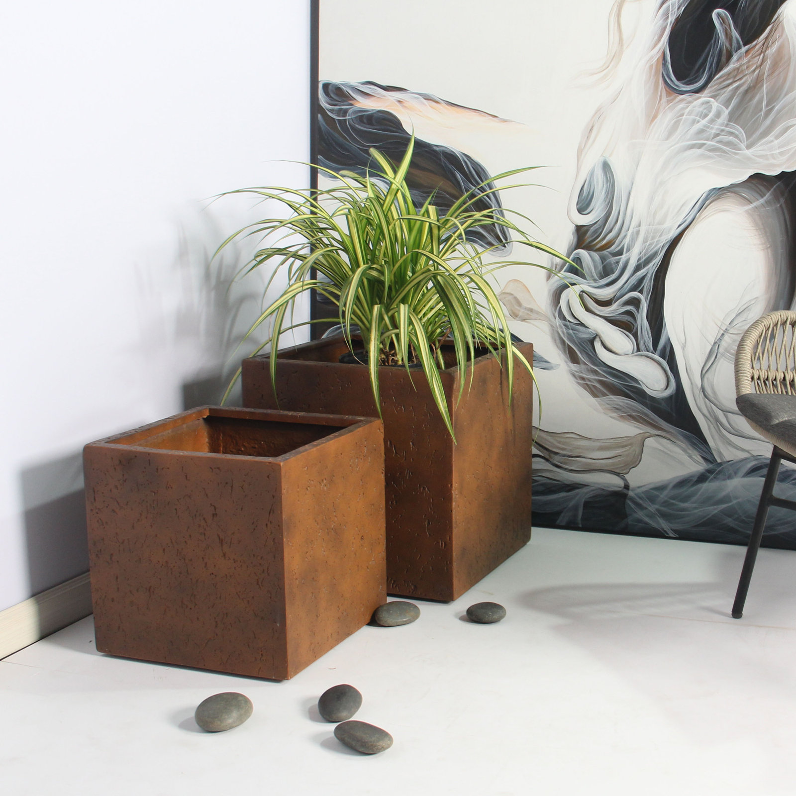Mariano 17" Planter Box