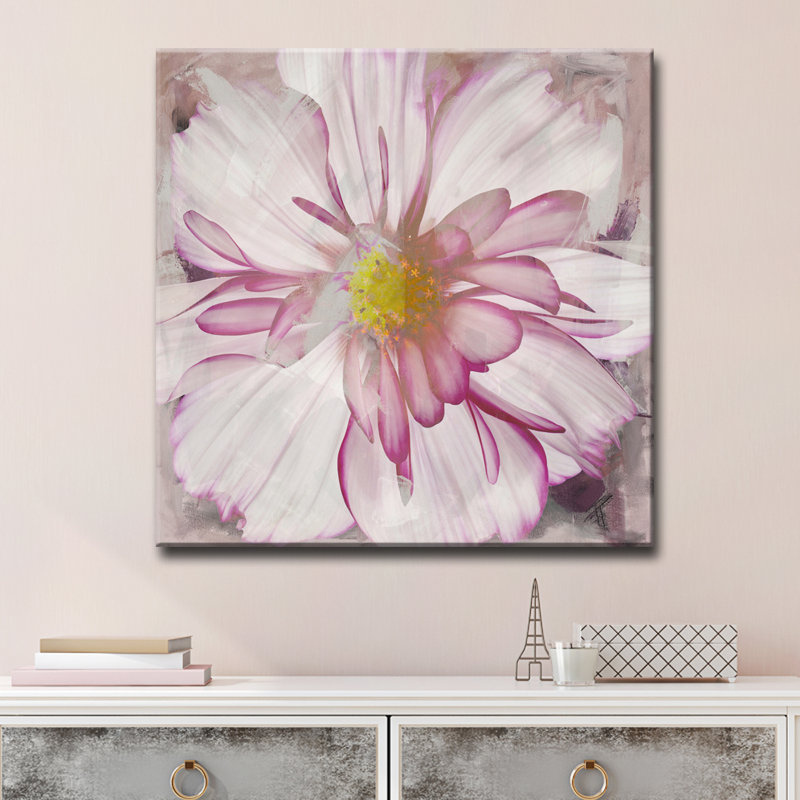 Painted Petals XXVII - Impression sur toile tendue, H 16 po x l 16 po x P 1,5 po