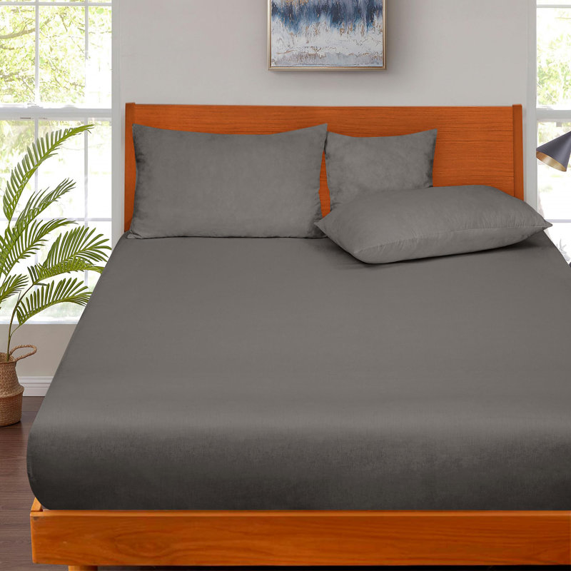 Royale Linens 300 Thread Count 100% Long Staple Combed Cotton Flat Sheet - Super Soft - Top Sheets - Flat Sheet Sold Separately - Breathable, Cool & Crisp Percale Sheets Only 