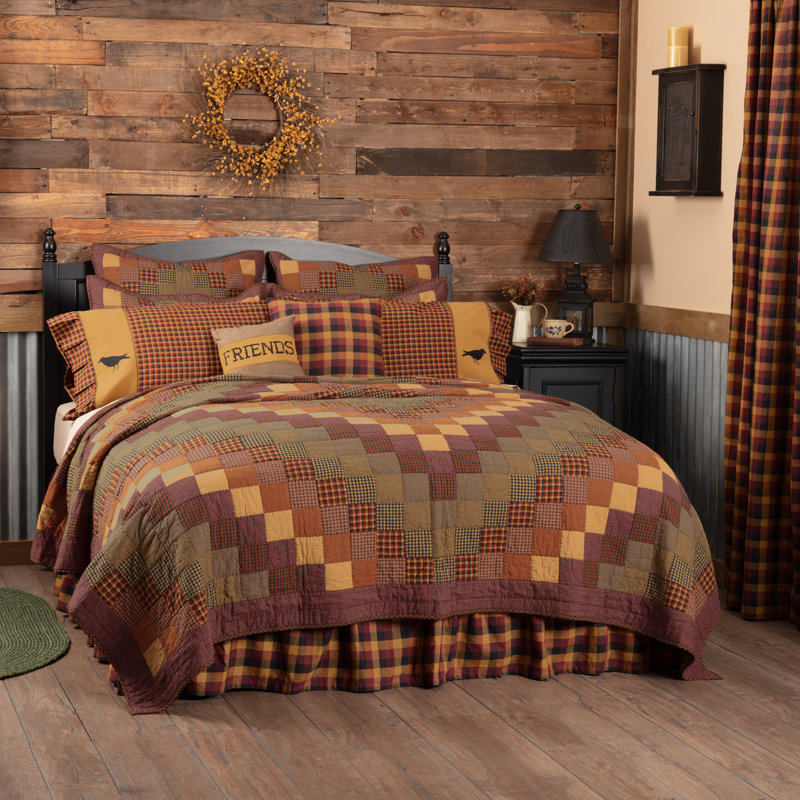 Heritage Farms Farmhouse / Country Cotton Patchwork Quilt, Twin Quilt