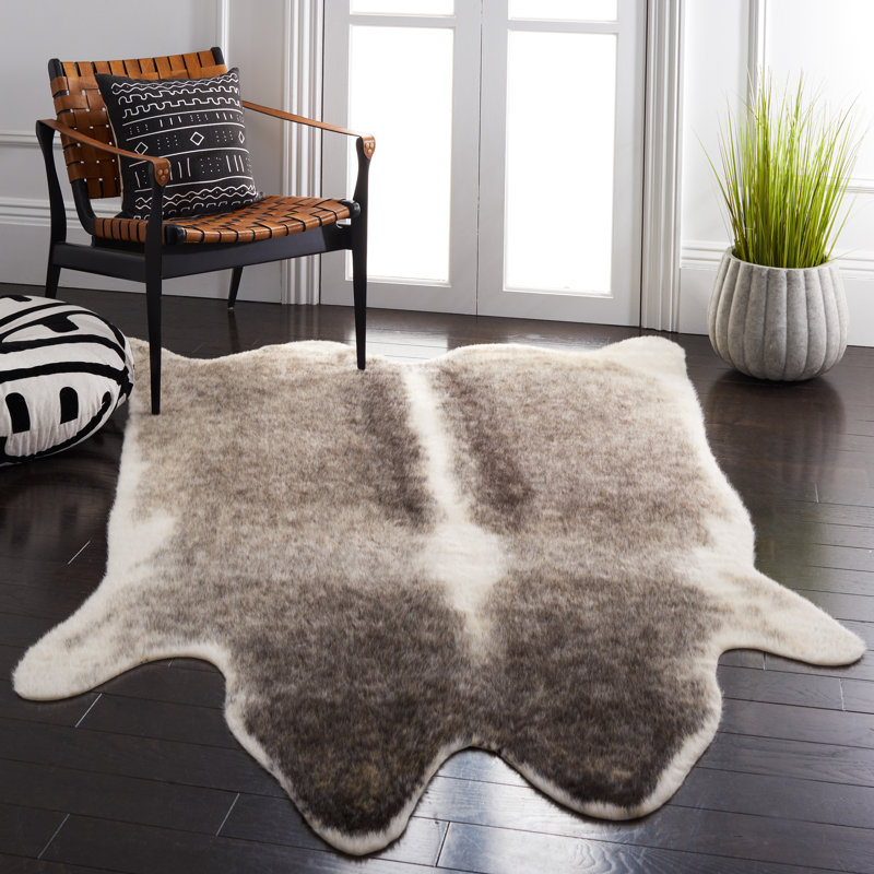 Arbelle Faux Cowhide Performance Rug, Rectangle 5' x 6'5"