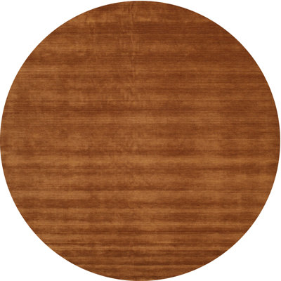 Tapis brun contemporain