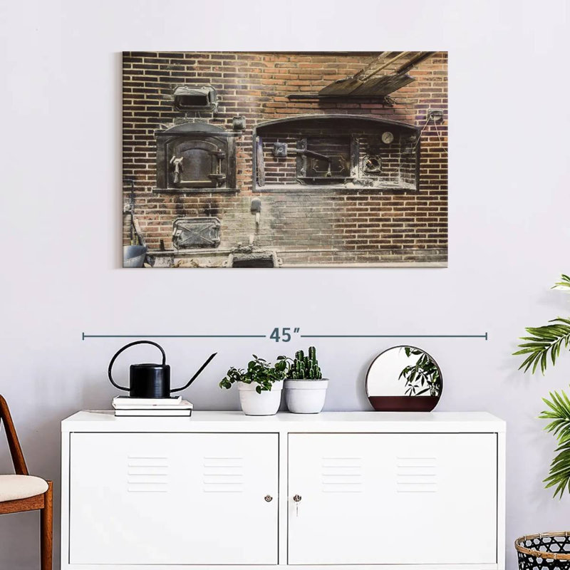 Senne Old Brick Oven, 24" H x 36" W