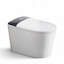 Toilettes intelligentes en céramique blanche et noire de 68,5 cm (27 pouces) avec bidet intégré, siège chauffant, chasse d'eau automatique et séchoir.