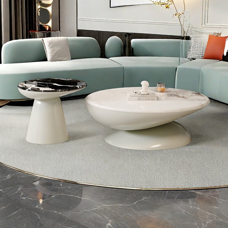 Table basse moderne et luxueuse
