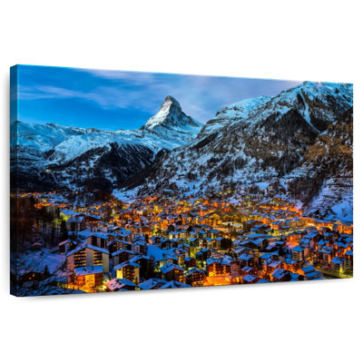 Nicci Matterhorn Behind Zermatt