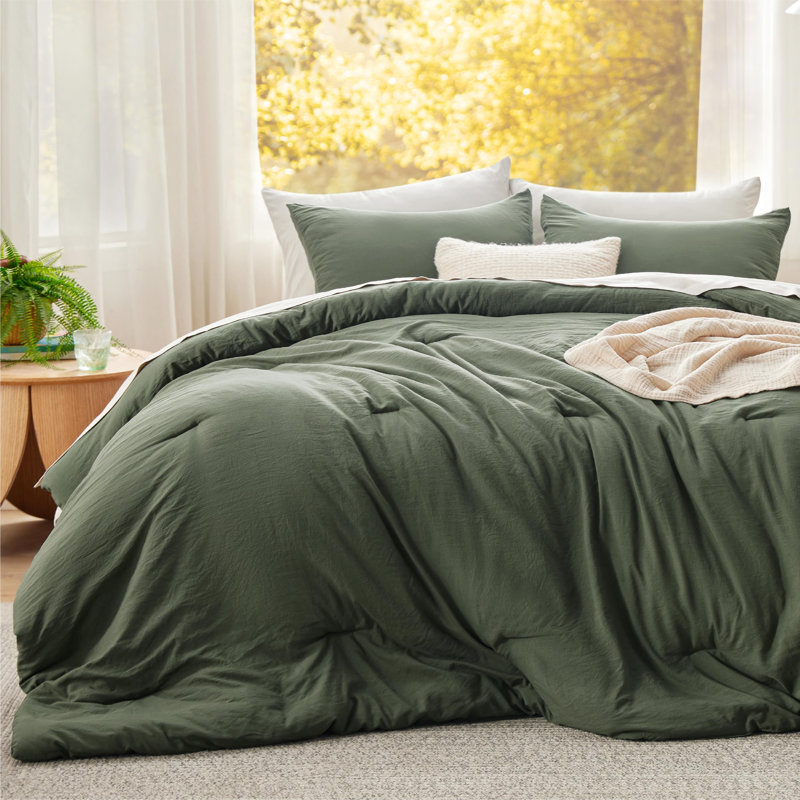 Bedsure Reversible Prewashed Comforter Set, Dark Olive Green/Green, Queen Comforter + 2 Standard Pillowcases