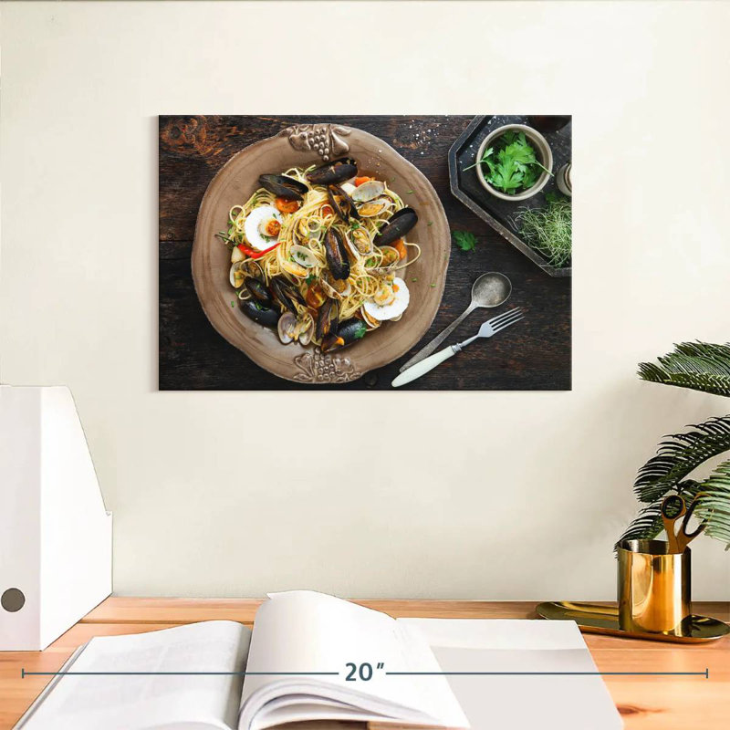Yarlin Simple Seafood Pasta, 8" H x 12" W