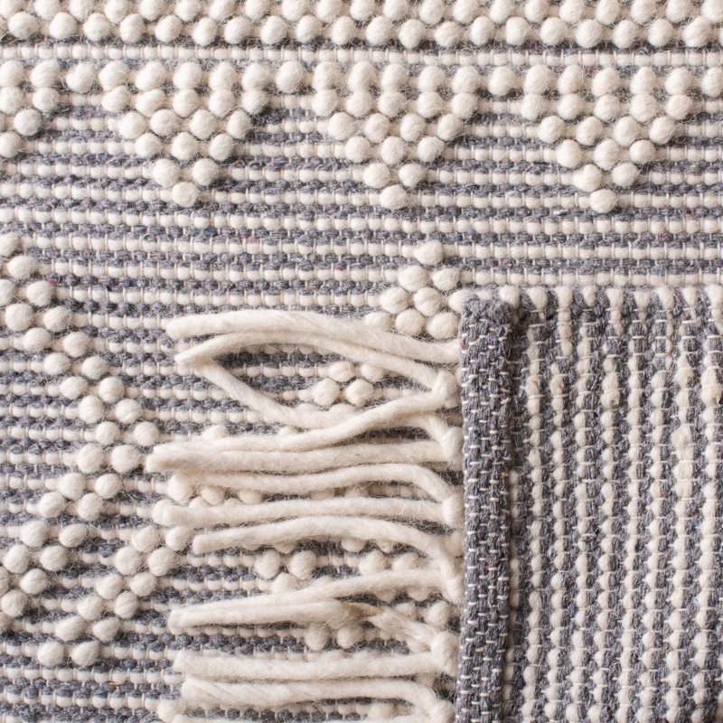 Mcguigan Natura Hand Loomed Wool/Cotton Southwestern Rug in Ivory/Gray, Rectangle 6' X 9'