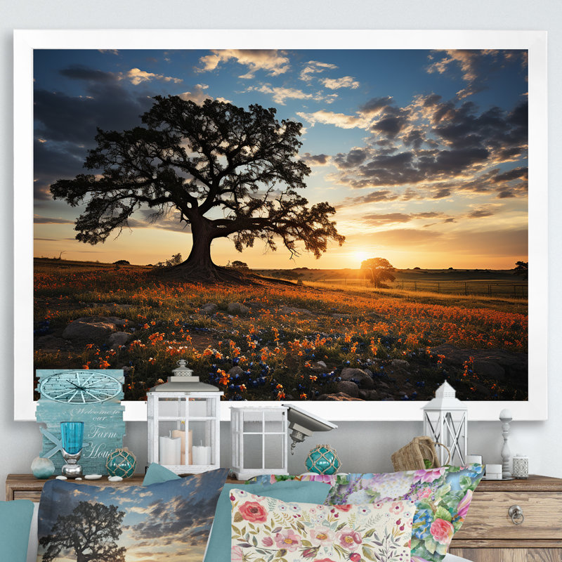 «Orange Bonnets Field With Sunset», reproduction sur toile, Blanc, H 24 po x l 32 po x P 1 po