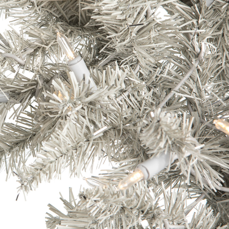 Couronne de sapin artificielle en PVC, H 30 po x l 30 po x P 5 po, Mauve, Oui