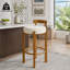 Tabouret de bar d'intérieur en bois à dossier bas-132448319