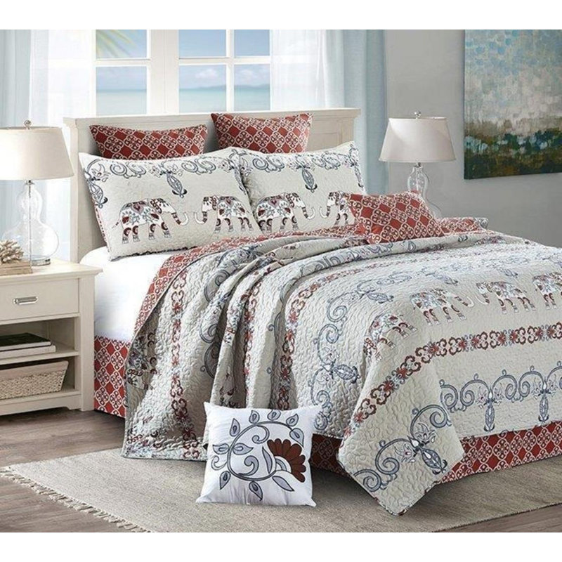 Bon Iver Polyester Damask Quilt, King Quilt + 2 Shams