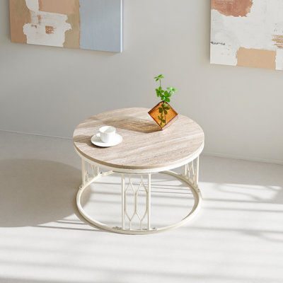 Table basse ronde en panneau de fibres à densité moyenne de 27,5 pouces de diamètre. Une table basse ronde pour le salon au design industriel rustique, avec des pieds en métal robustes et un assemblage facile.