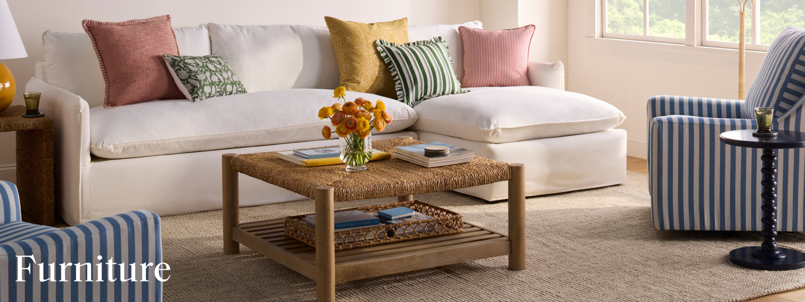 Farmhouse \u0026 Rustic Living Room, image size:1600x600