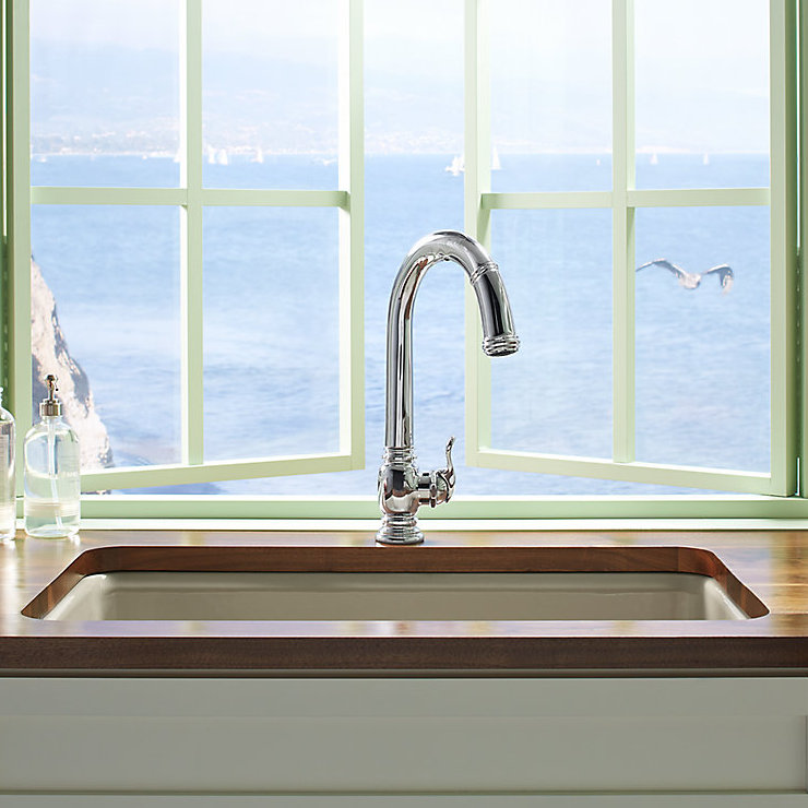 Beckon Touchless Pull-Down Kitchen Sink Faucet with DockNetik® and ProMotion™, Polished Chrome