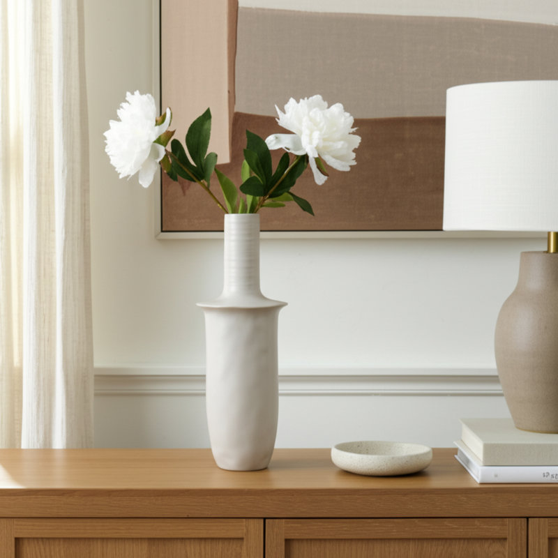 White Modern Ceramic Table Vase For Home Decor, Decorative Flower Vase With Unique Contemporary Design, Perfect For Displaying  Fresh or Faux Floral Arrangements In Any Space, Cream