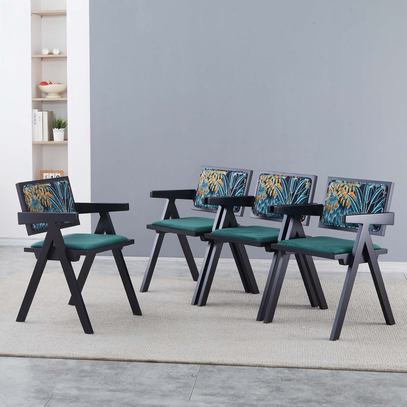 2 chaises de salle à manger en bois massif