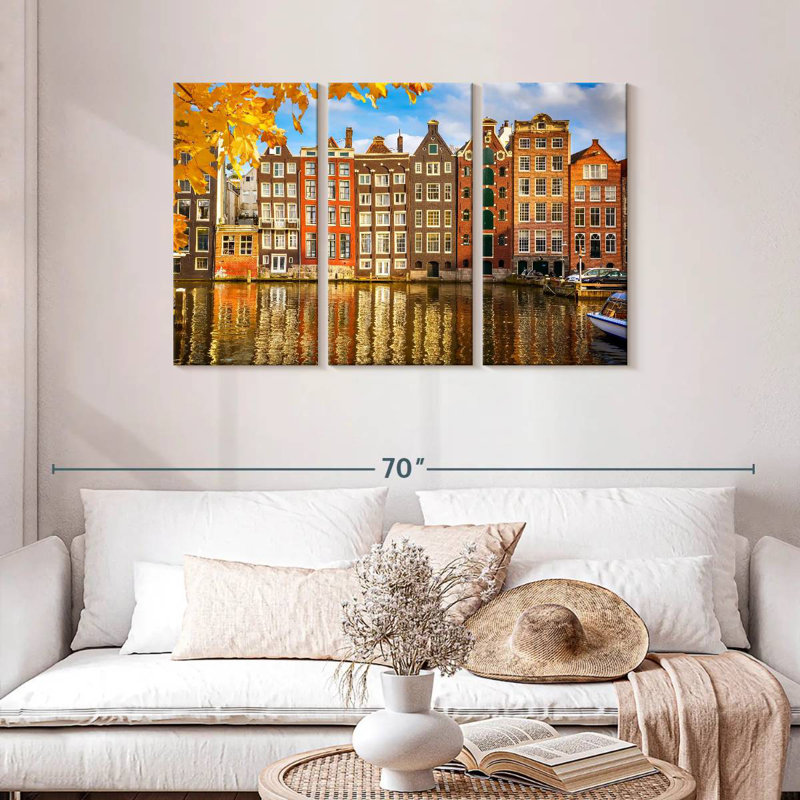 Bâtiments de Sireci au canal Amsterdam, H 28 po x l 45 po