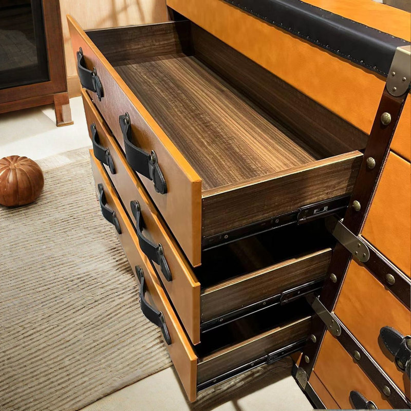 Buffet 74,80 po, Brun