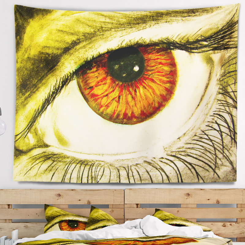 Œil avec tapisserie élève orange, H 32 po x l 39 po