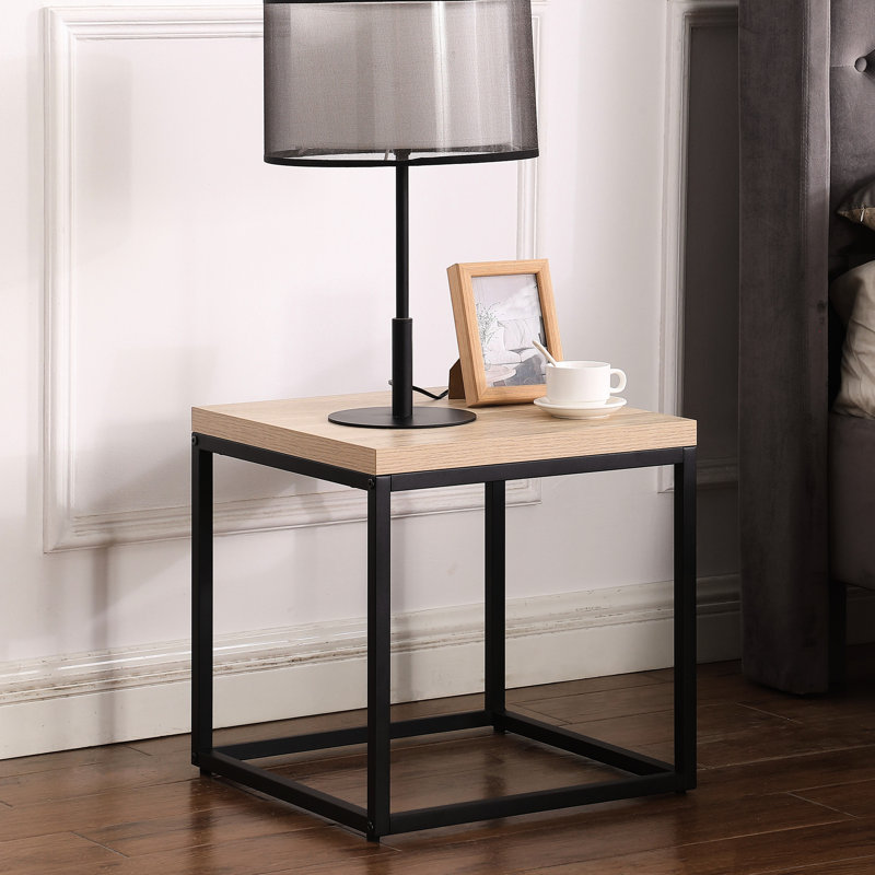 Table de chevet carrée en chêne naturel, table d'appoint pour les espaces de vie et de sommeil, apparence industrielle, table de bout avec beaucoup d'espace de rangement, chambre à coucher, look, rangement spacieux, assemblage simple