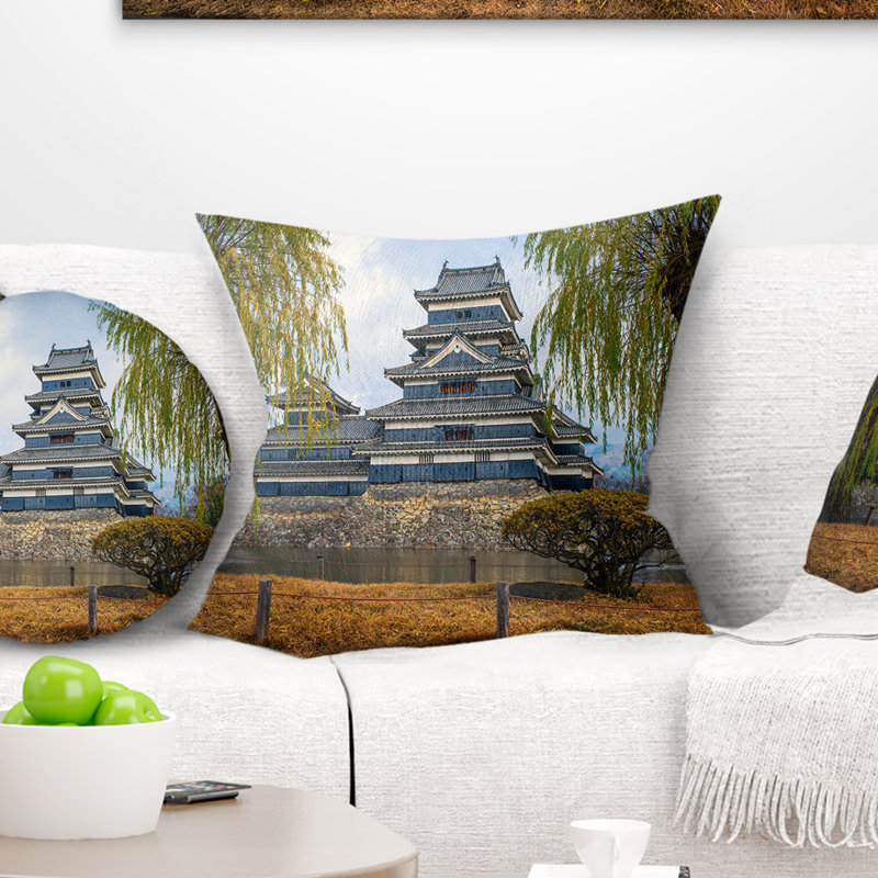 Coussin Schafer Matsumoto Castle, 16 po x 16 po, Coussin décoratif