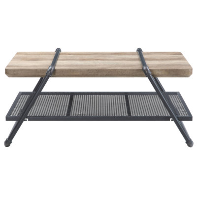 Table basse rustique industrielle avec plateau en bois et tablette en métal
