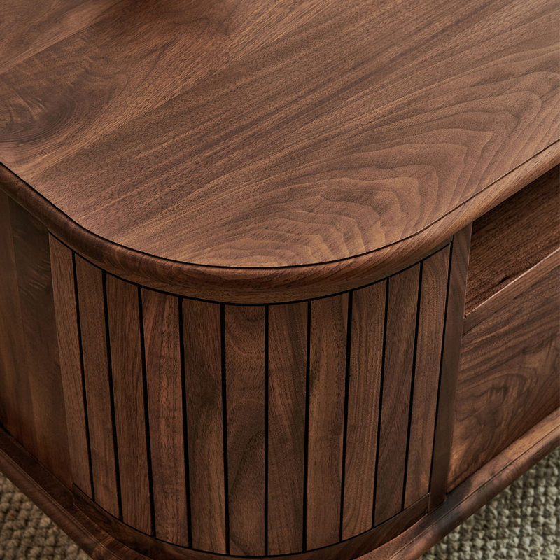 Table de bout en noyer noir