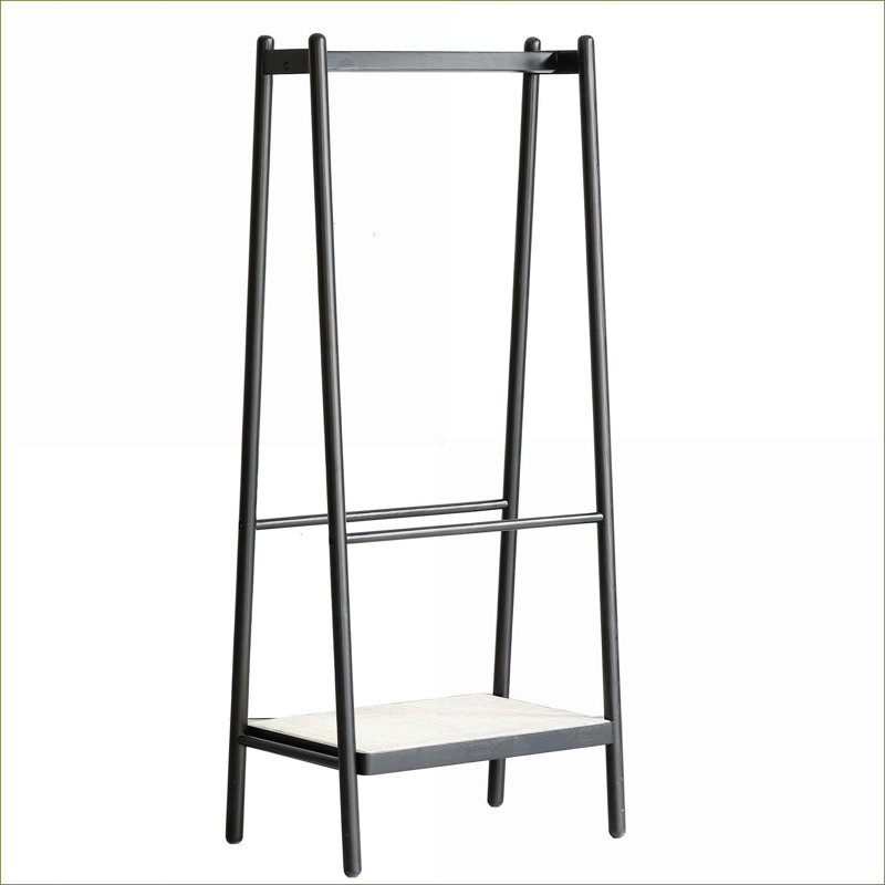 Portant FlowLuxe en bois de chêne massif ébène, support à vêtements en rotin naturel avec tablettes de rangement pour suspendre les vêtements