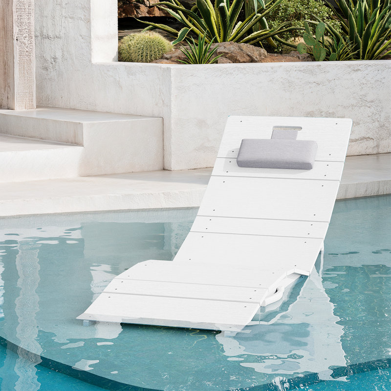 Chaise longue de patio portative pliable pour les hanches, confort au bord de la piscine anti-dérive avec appui-tête réglable et ancrages pour sacs de sable, blanc