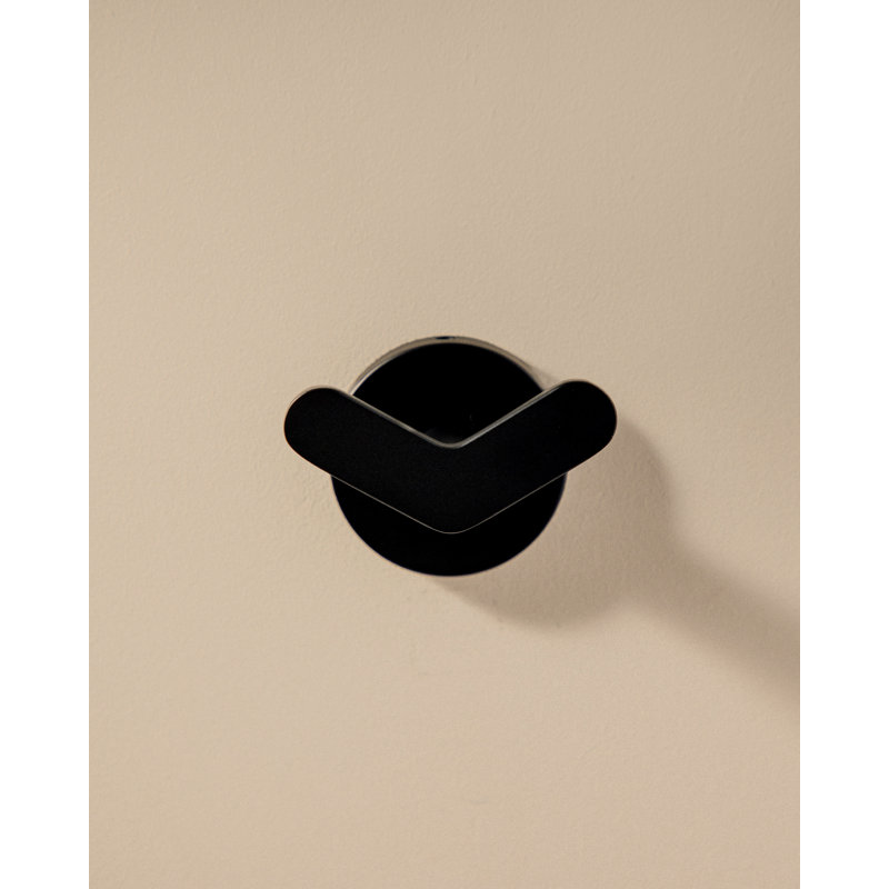 Cuthrell Towel Stand