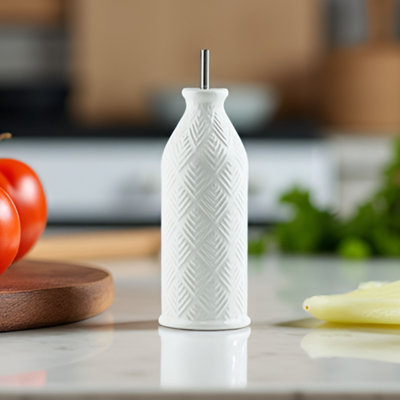 Huilier 10 Strawberry Street Embossed Marquis