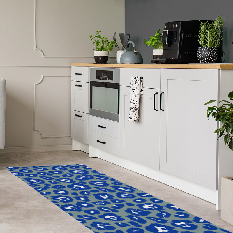 Animal Print Indoor Rug, Runner 2'6" x 8'