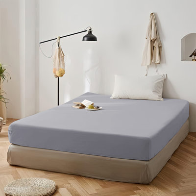 Super Soft Microfiber Deep Pocket Fitted Sheet