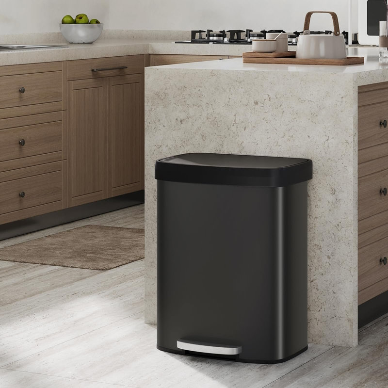 Poubelle de cuisine 16 gallons en acier inoxydable, grande poubelle de 60 L avec couvercle à fermeture douce et pédale,, Noir