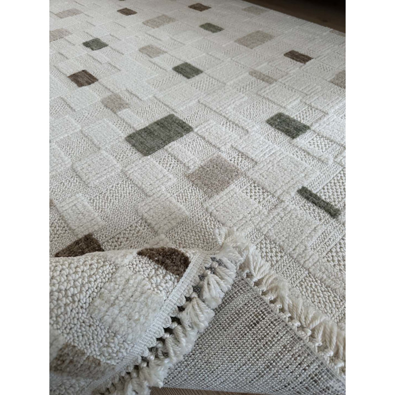Tivan Indoor / Outdoor Rug, Rectangle 2'7" x 4'11"