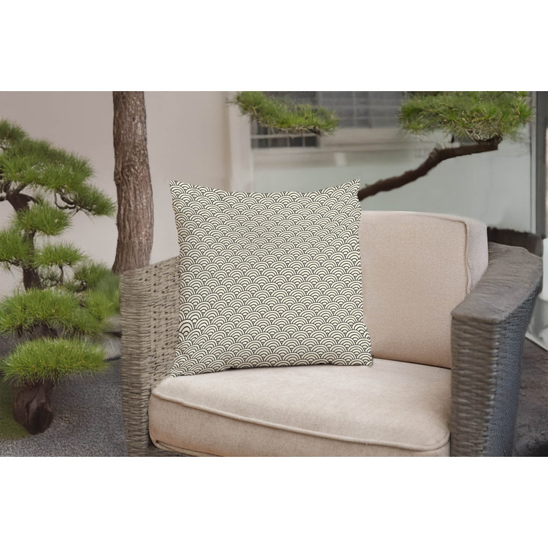 Coussin Classic Seigaiha, Minuit gris anthracite géométrique, Carré 16 po