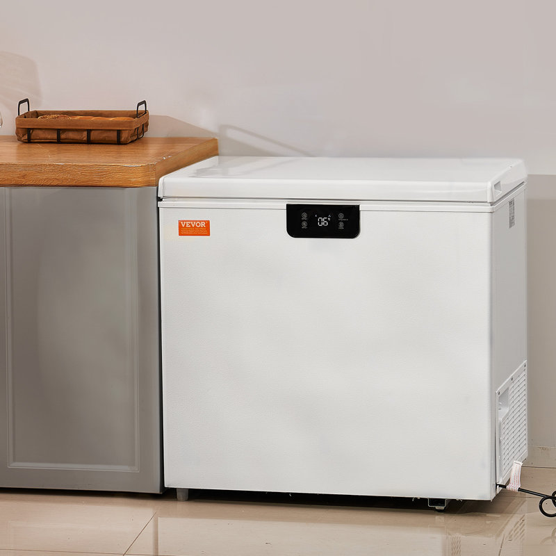 White 5.4 Cubic Feet Commercial Chest Freezer with Adjustable Temperature