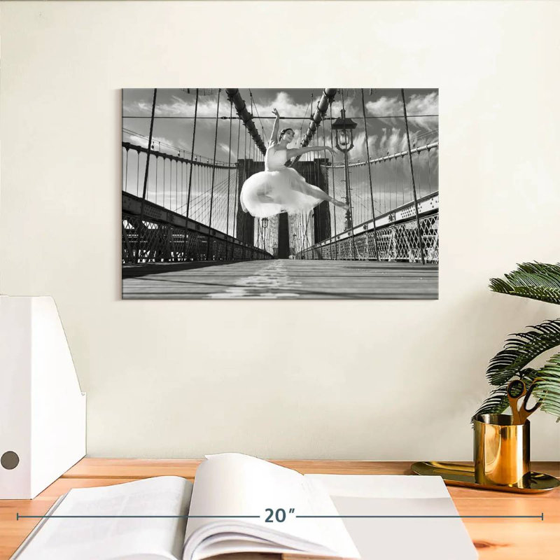 Ballerine Enn NYC, H 8 po x l 12 po