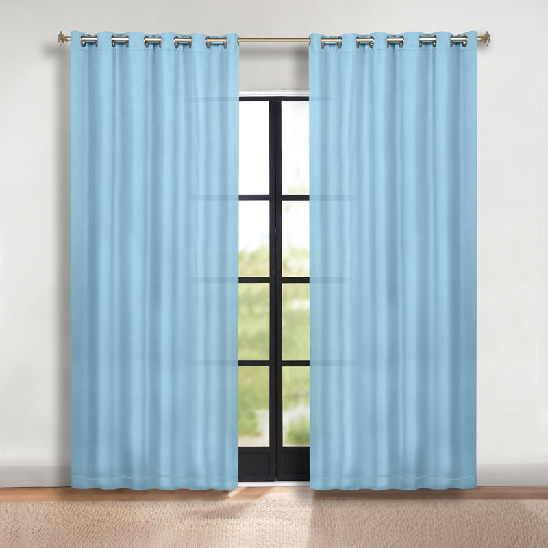 Paire de rideaux obscurcissant avec œillets Millendon, Bleu pâle, L 70 po x L 84 po