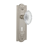 Meadows Plate with Decorative Keyhole and Crystal Victorian Knob