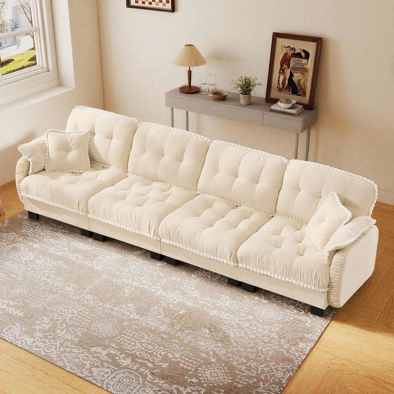Canapé modulaire en chenille avec 4 coussins, Beige Chenille, 35" H x 132" W x 32" D