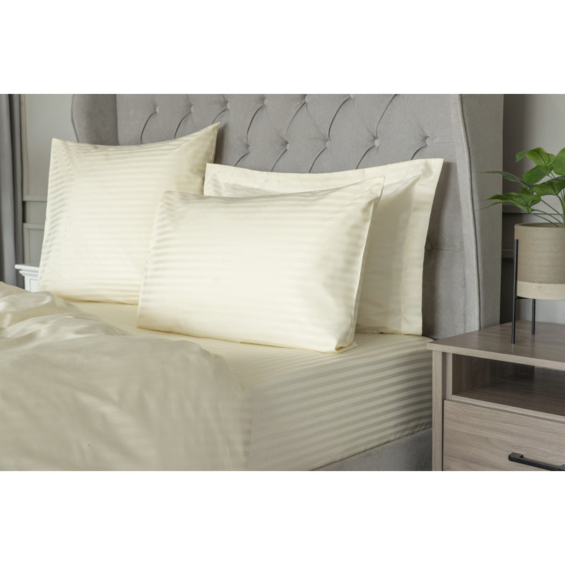 Plain Dye 540 TC Egyptian-Quality Cotton Sateen Fitted Sheet, Ivory, Kingsize (5')