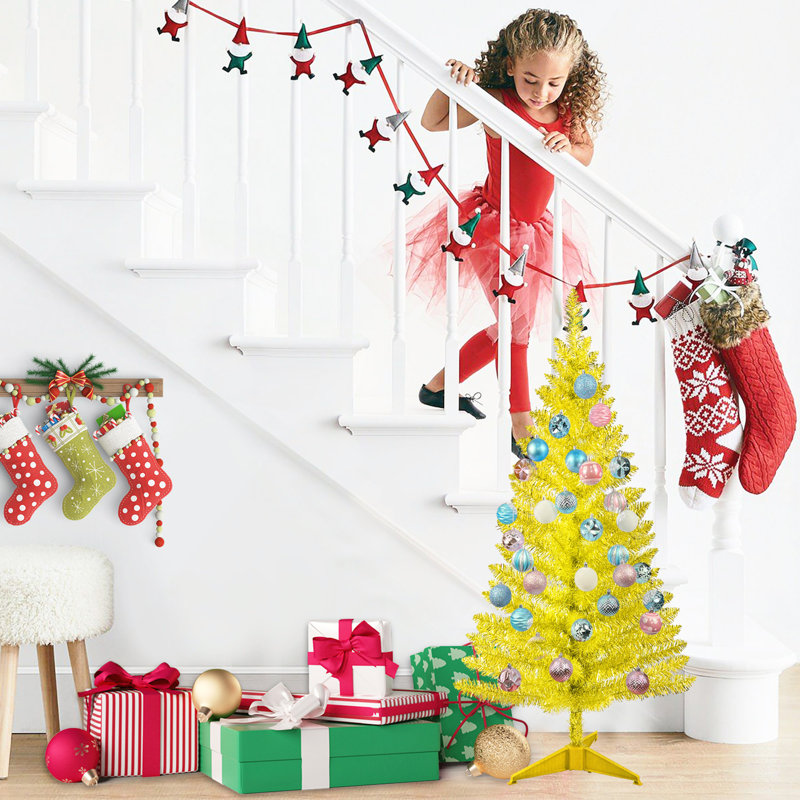Arbre de Noël doré de 4 pi avec 50 lumières UL, 122 pointes en PVC pour des espaces compacts et un décor des Fêtes élégant