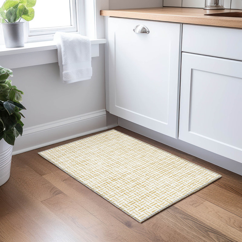 Aquaisha Geometric Indoor Rug, Rectangle 1'8" x 2'6"